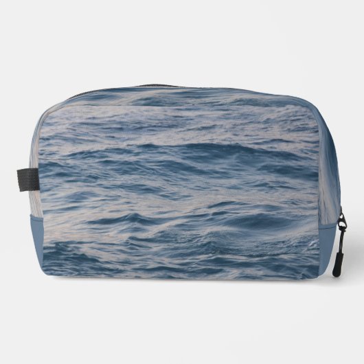 海のクローズアップ  ドップキット (正面)