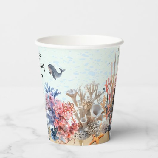 海のニュートラルなベビーシャワーの下の水色 紙コップ (裏面)