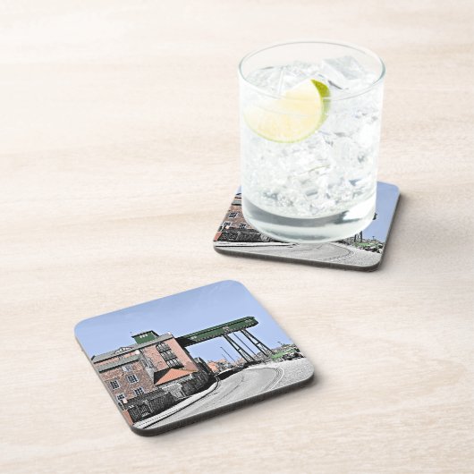 海のノーフォークの隣の古い穀倉地帯の井戸 コースター (右側)