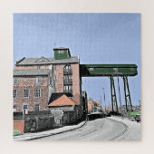 海のノーフォークの隣の古い穀倉地帯の井戸 ジグソーパズル (縦)