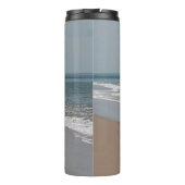 海のビーチおよび波 タンブラー (裏面)