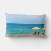 海のビーチのラウンジチェア ランバークッション (裏面)