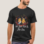 海のプーンの花嫁とグ結婚ロの中の魚を二つ減らす Tシャツ<br><div class="desc">海のプンの花嫁と花婿の結婚ジョークの中で二つ少ない魚</div>