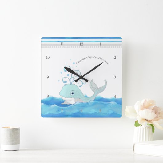 海のマンガのキャラクタの小さい男の子のかわいいクジラ スクエア壁時計 (ホーム)
