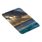 海の上で雲を切り抜ける太陽 マグネット (右側)