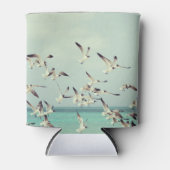海の上の飛んでいるカモメの群れ 缶クーラー (正面)
