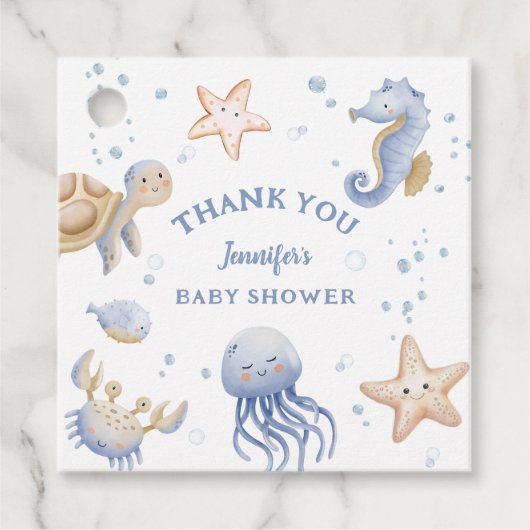 海の下だ！かわいい青い男の子の赤ちゃんシャワー フェイバータグ (正面)