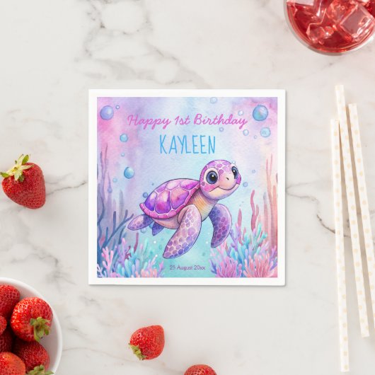 海の下でかわいい亀のピンク紫の誕生日 スタンダードカクテルナプキン (インサイチュ)