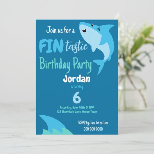 海の下でヒレ味のサメの誕生日パーティーの子供 招待状 (スタンド正面)