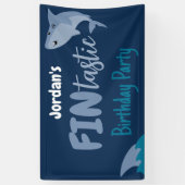 海の下でヒレ味のサメの誕生日パーティーの子供 横断幕 (縦)