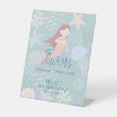 海の下で人魚の海の緑の恩恵 台座サイン (正面)