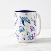 海の下で生き物のシームレスなパターン ツートーンマグカップ (正面右)