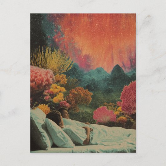 海の下で眠るカップル超現実的な混合メディア ポストカード (正面)