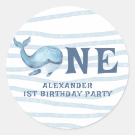 海の下で1歳の誕生日を迎える一頭のクジラ ラウンドシール