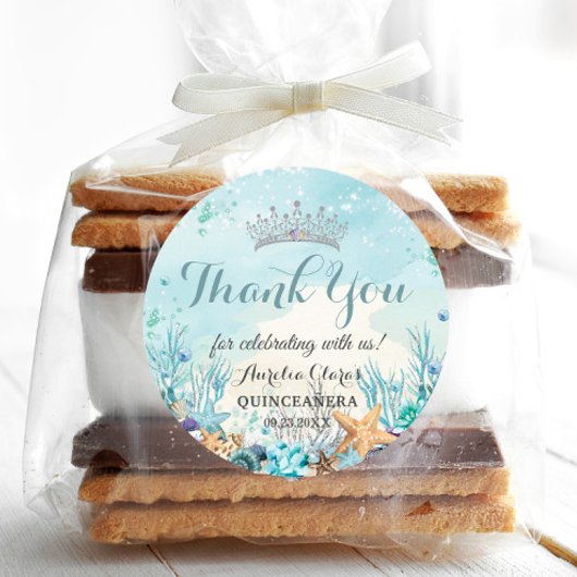 海の下のサンゴ礁と貝殻のキンセアニェラ ラウンドシール