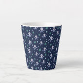 海の下のタコの子供のパターン カフェラテマグ (正面)