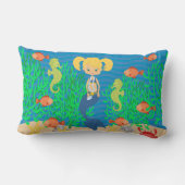 海の下のブロンドの人魚 ランバークッション (裏面)
