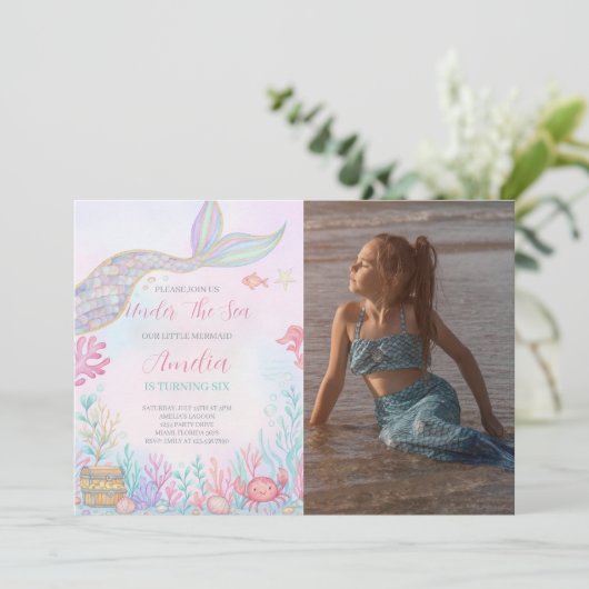海の下の人魚の尾の誕生日写真 招待状 (スタンド正面)