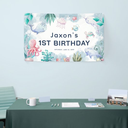 海の下の可愛い子供の水彩最初の誕生日 横断幕 (トレードショー)