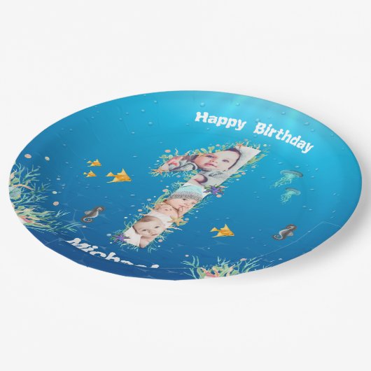 海の下の大きな1歳の誕生日フォトコラージュ ペーパープレート (アングル)