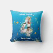 海の下の大きな4歳の誕生日の写真コラージュ クッション (正面)