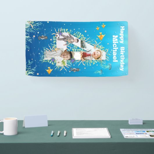 海の下の大きな4歳の誕生日フォトコラージュ 横断幕 (トレードショー)