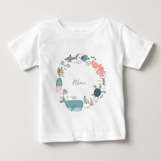 『海の下の子供』パーソナライズ名前ウォーターカラー ベビーTシャツ (正面)