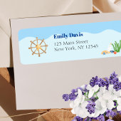 海の下の青男の赤ちゃんシャワーシップ舵 ラベル