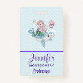 海の中でイルカに乗るのかわいい人魚 バッジ (正面)