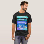 海の中の光をシュノーケリングで追いかける Tシャツ (正面フル)
