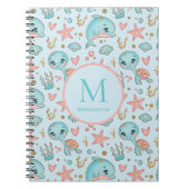 海の中の可愛いイルカとカメのモノグラム ノートブック (正面)