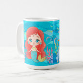 海の中の美し遊い赤毛の人魚 コーヒーマグカップ (正面左)