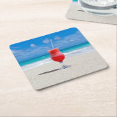 海の写真による赤いカクテル スクエアペーパーコースター (アングル)