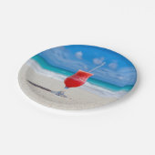 海の写真による赤いカクテル ペーパープレート (アングル)