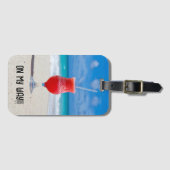 海の写真による赤いカクテル ラゲッジタグ (正面横)