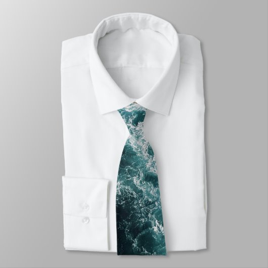 海の写真の背景の航海のないかり ネクタイ (タイ)