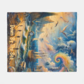 海の向こうに浮かぶ、超現実的な海岸沿いの夢の風景 フリースブランケット (正面(横))