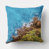 海の岩、ビュー1 クッション (裏面)