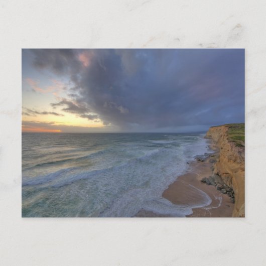 海の崖はポンポニで日の最後の光をキャッチ ポストカード (正面)