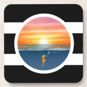 海の日の出の白黒ストライプの コースター (正面)