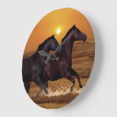 海の日没で走っている馬 ラージ壁時計 (傾斜)