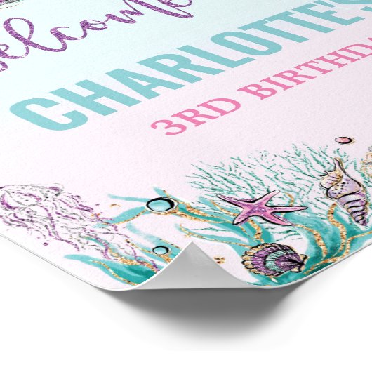 海の歓迎サインの下の人魚の誕生日パーティー ポスター (角)