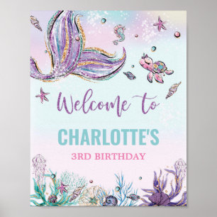 海の歓迎サインの下の人魚の誕生日パーティー ポスター