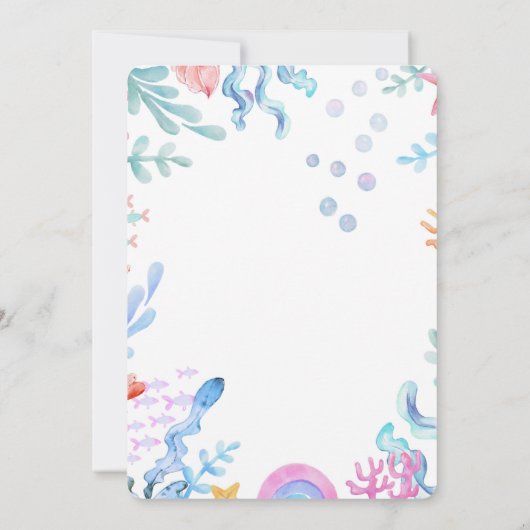 海の水の下の可愛い人魚のカラーベビーシャワー 招待状 (裏面)