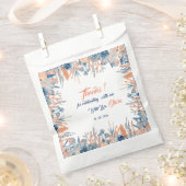 海の水の色のベビーシャワーの下 フェイバーバッグ (クリップ留めされた状態)