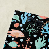 海の水の色の下のパターン暗い ビーチタオル (インサイチュ)