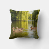 海の水泳のグループの波止場を作成する( クッション (裏面)