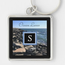 海の波と岩の写真イニシャルFrame Black