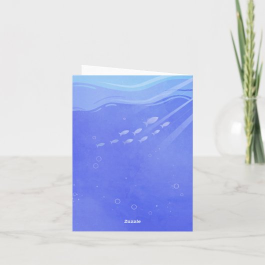 海の生き物の水色の下の紫色のクジラ カード (裏面)