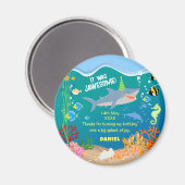 海の男の子の誕生日パーティーの下で笑顔のサメ マグネット (正面/裏面)